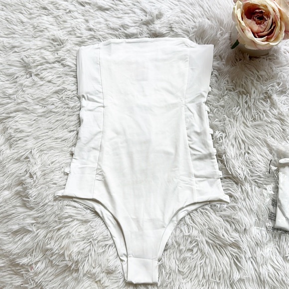 NWT Anthropologie x Tavik Charlotte White One Piece Swimsuit women size small - Picture 2 of 4